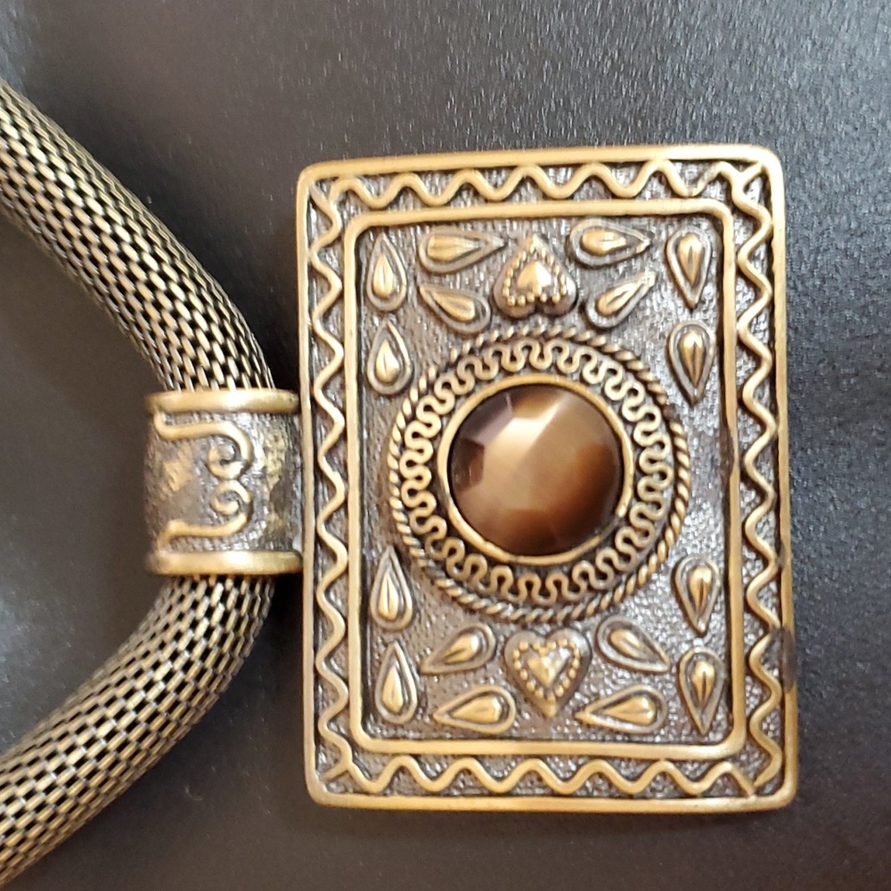 Necklace - Picture 2 of 3